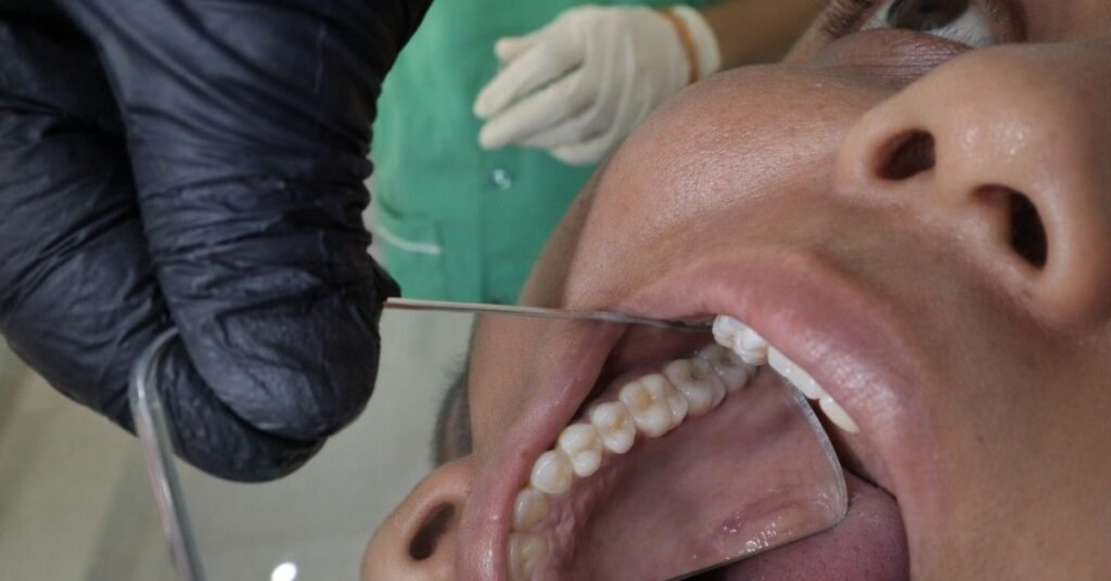 dental surgeon in Newtown