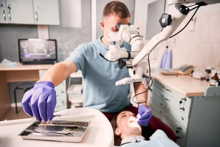 Top Dental Implantologist in Newtown: Expertise You Can Rely On