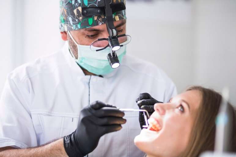 Choosing the Right Dental Surgeon