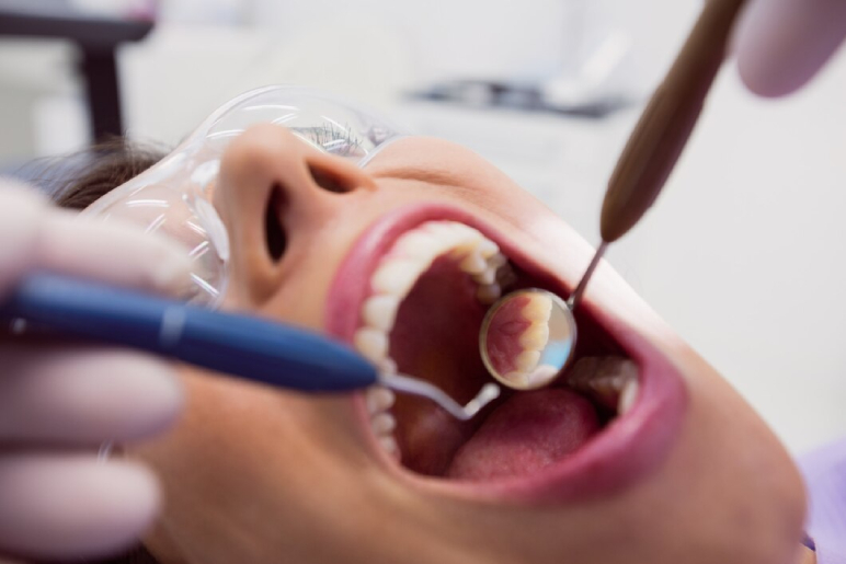 Choosing the Right Dental Surgeon in Newtown